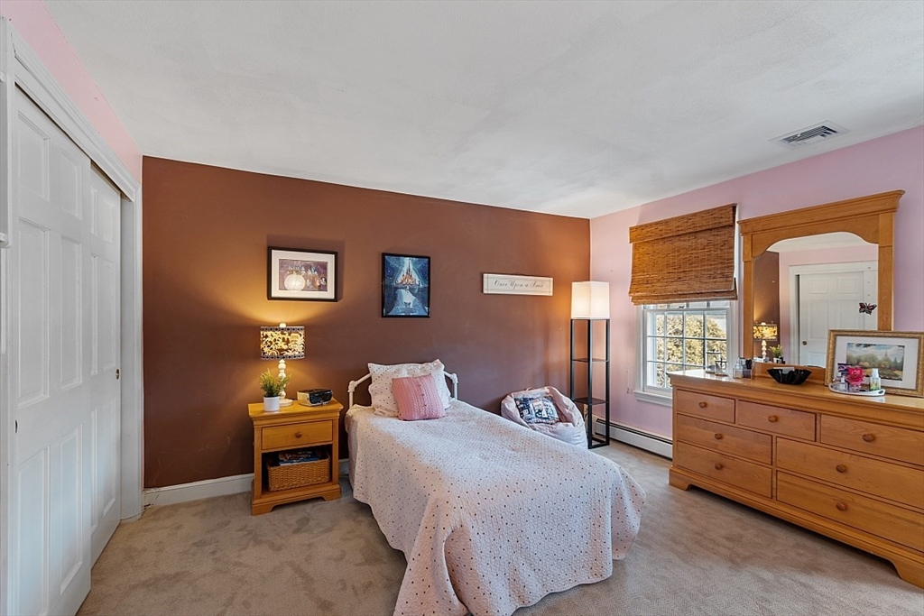 4 Nicoll Drive