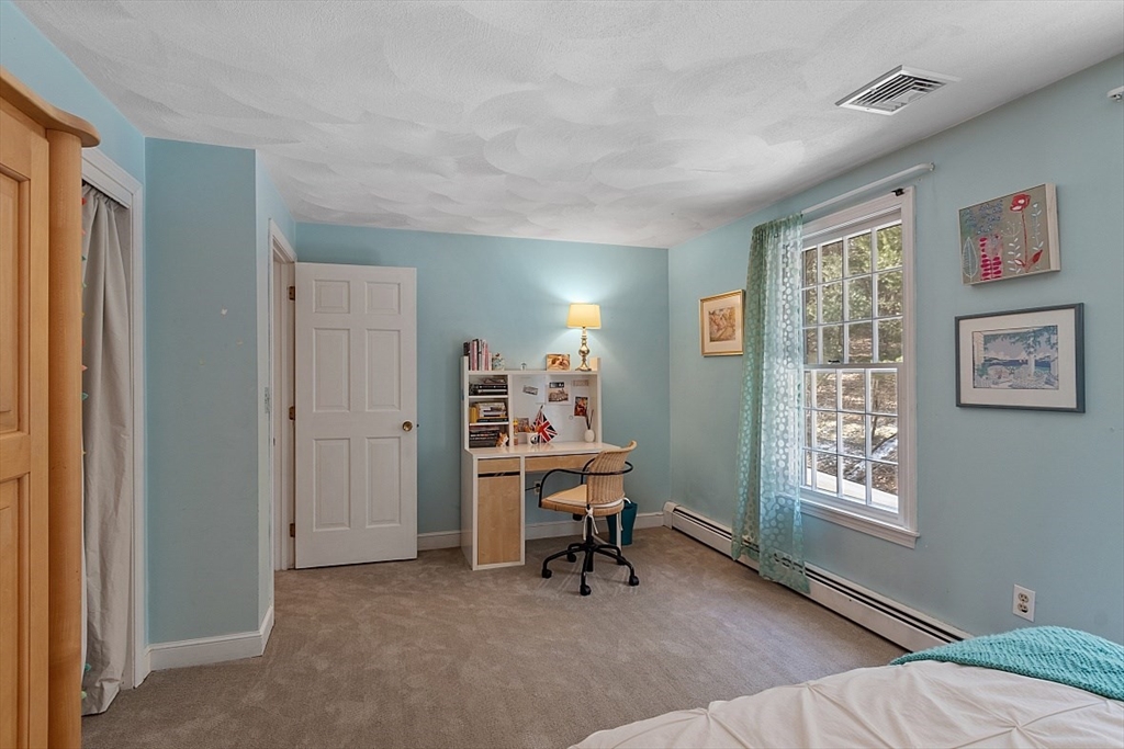 4 Nicoll Drive