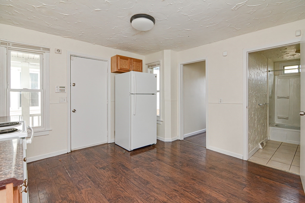 59 Wilbraham Ave # 1