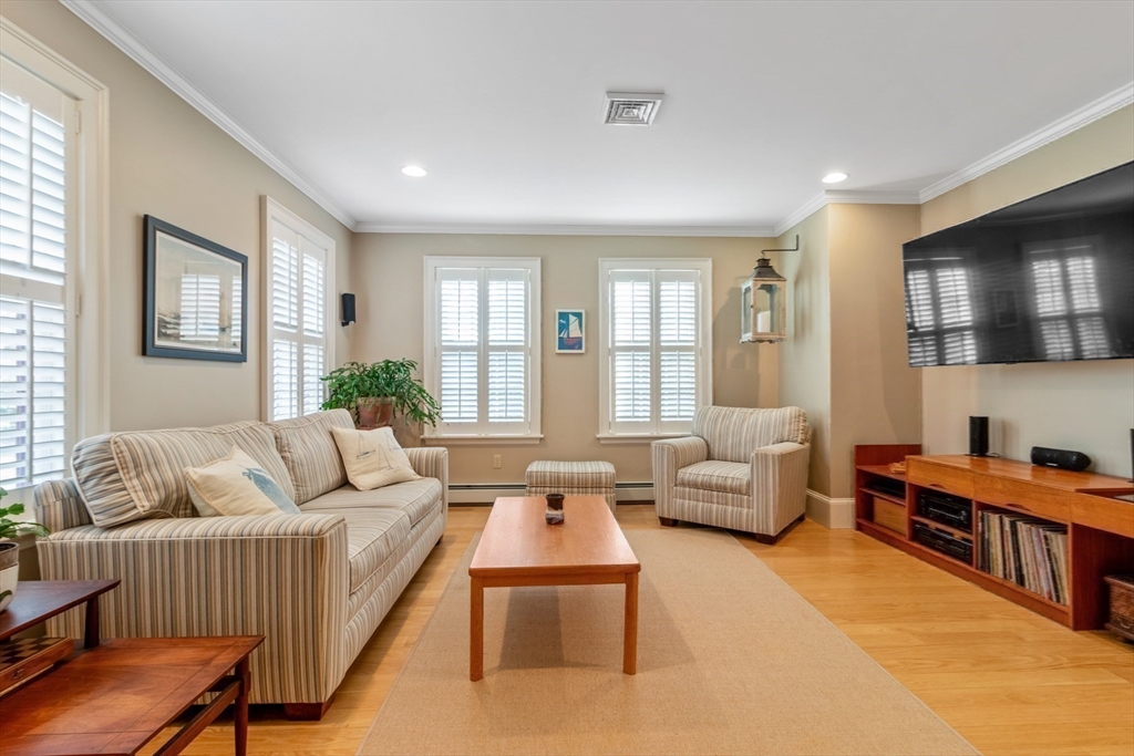 4 Risley Rd