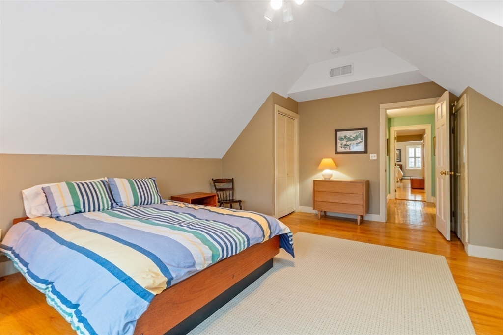 4 Risley Rd