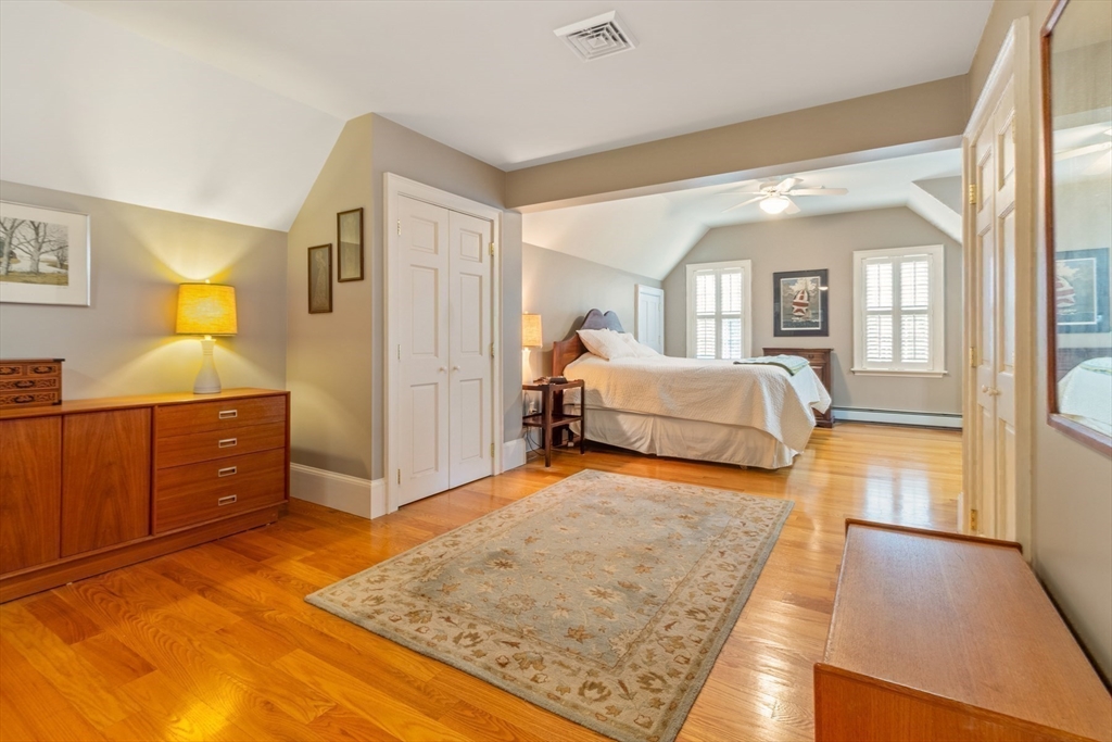 4 Risley Rd