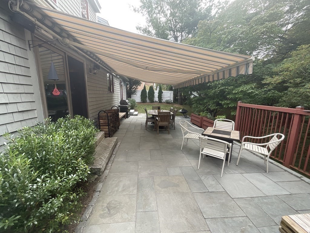4 Risley Rd