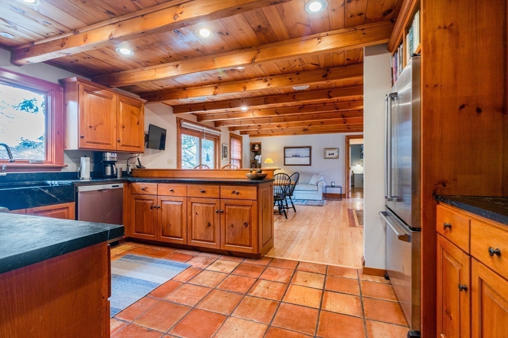 4 Risley Rd