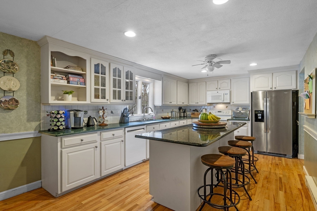 6 Athena Cir