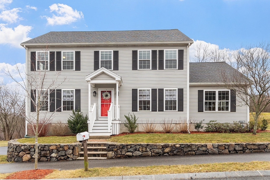 6 Martin Ln
