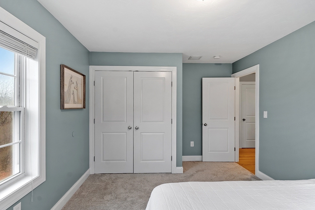 6 Martin Ln