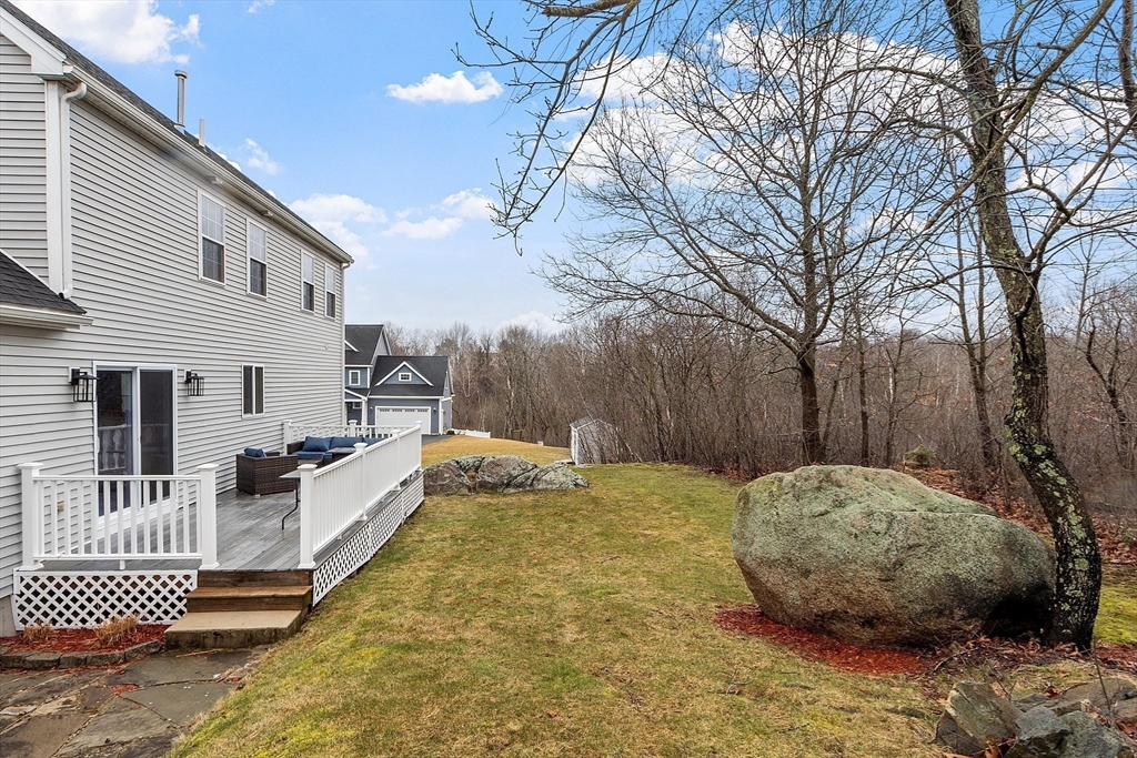 6 Martin Ln