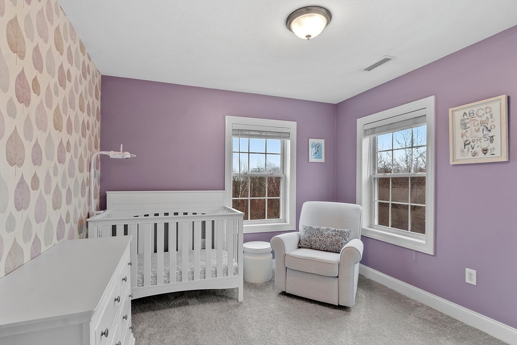 6 Martin Ln