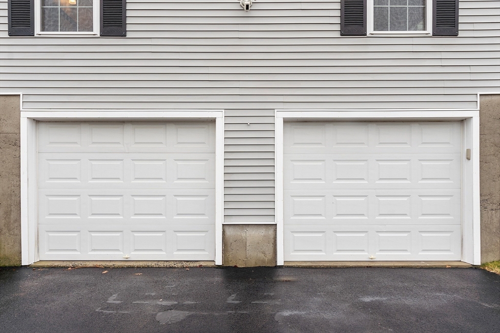 6 Martin Ln