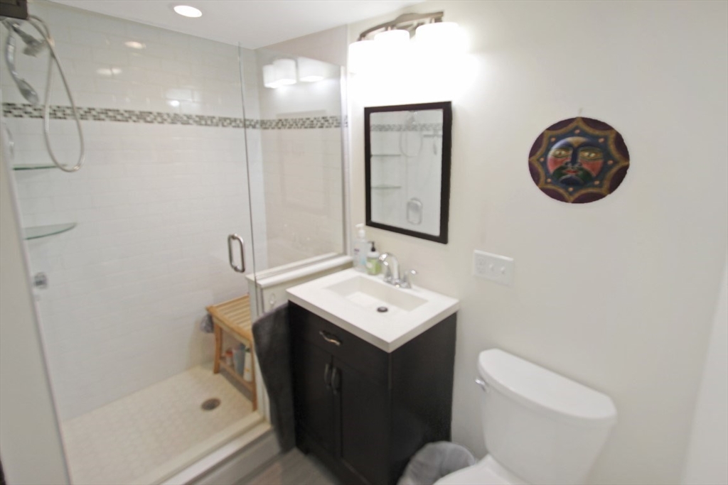 107 Highland Ave # 6