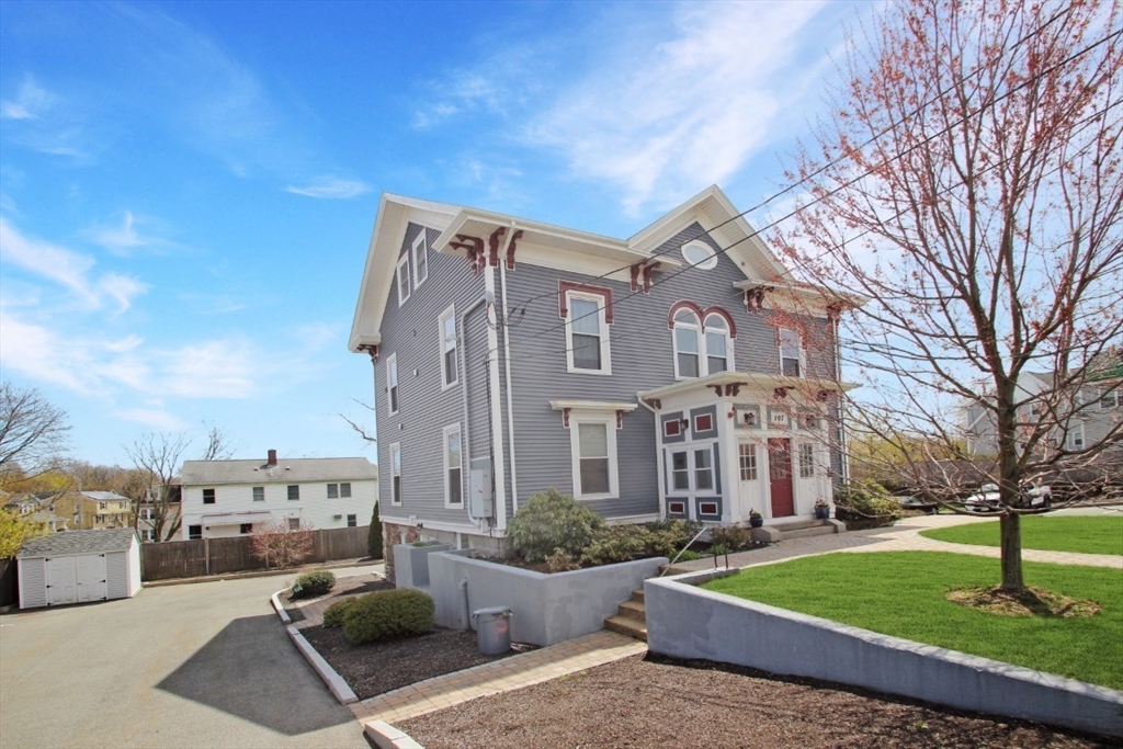 107 Highland Ave # 6