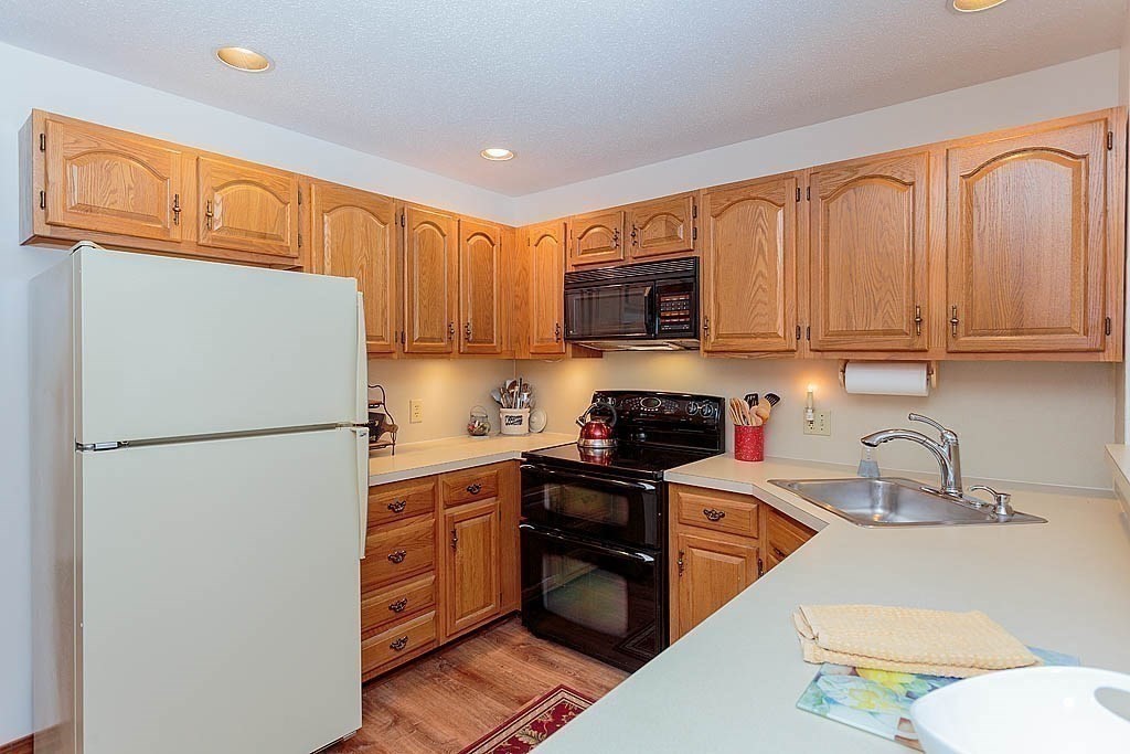 26 D Carnation Circle # D