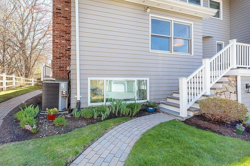 26 D Carnation Circle # D