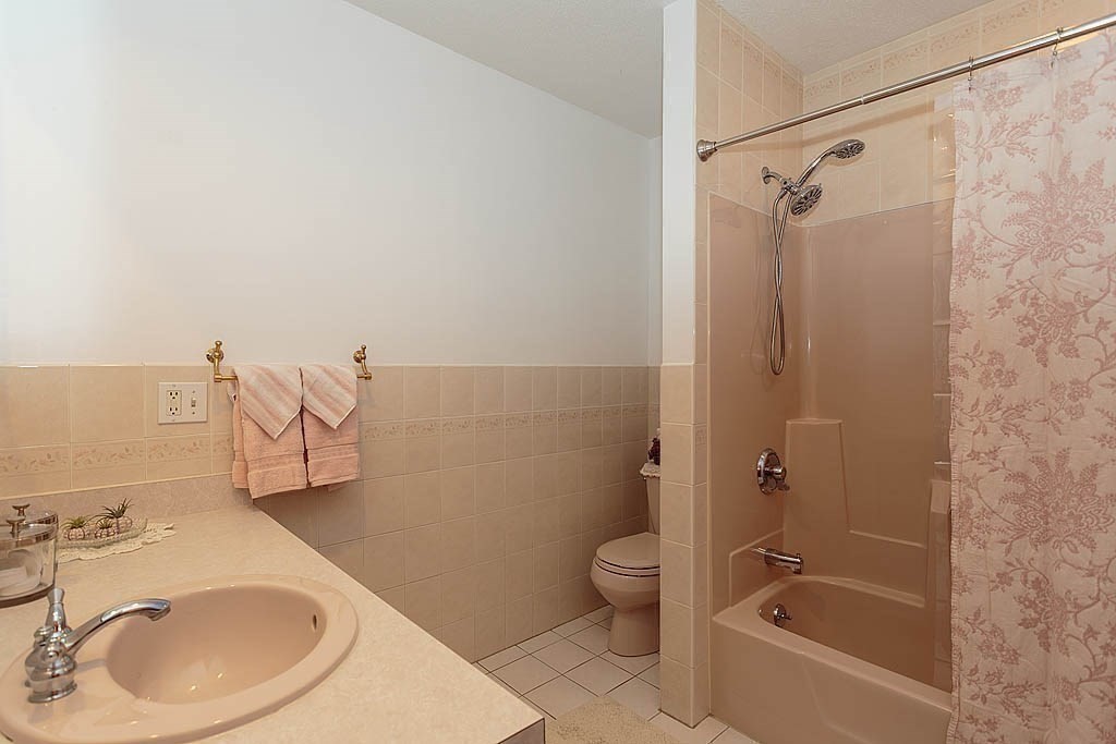 26 D Carnation Circle # D