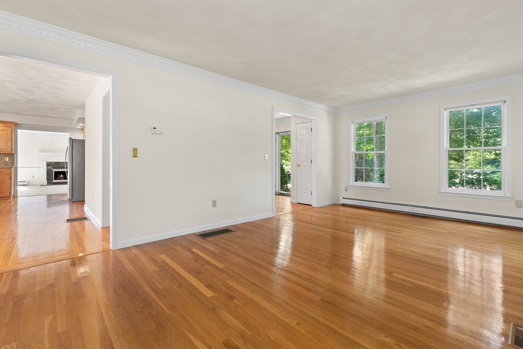 18 Sawmill Way