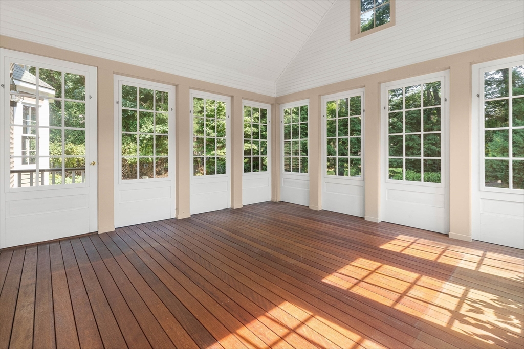 18 Sawmill Way