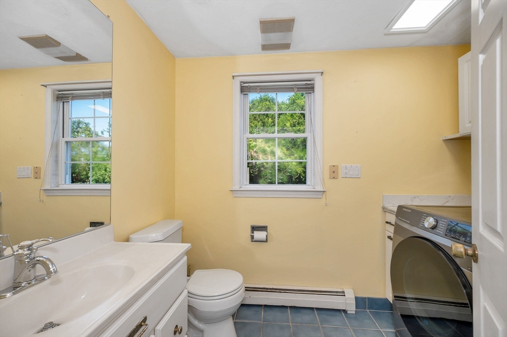 12-R Bayberry Ln