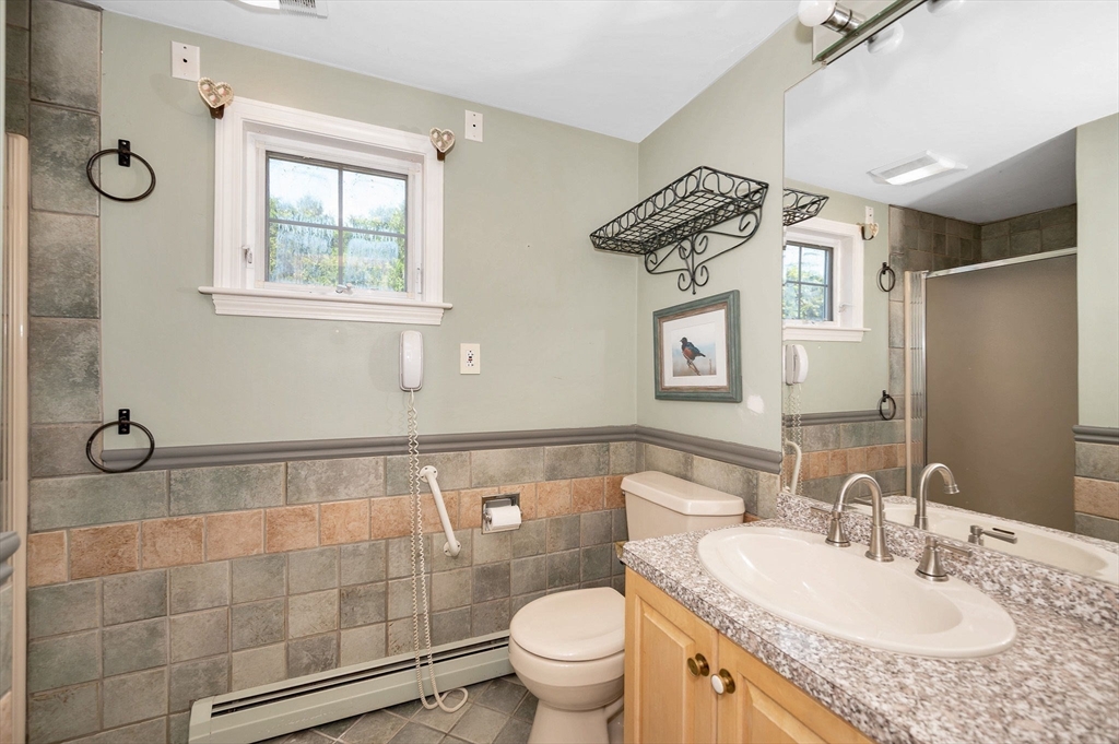 12-R Bayberry Ln
