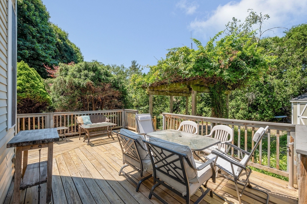 12-R Bayberry Ln