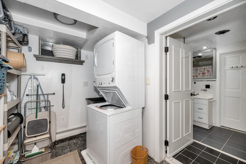 12-R Bayberry Ln