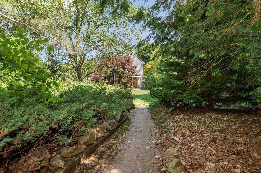 12-R Bayberry Ln