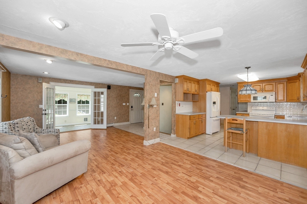12-R Bayberry Ln