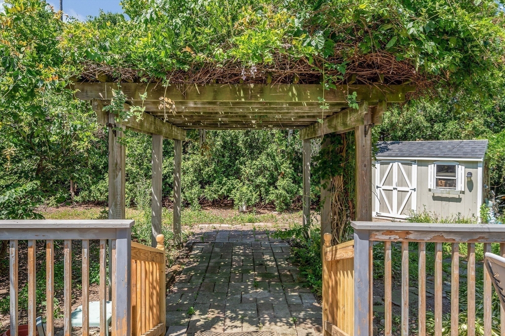 12-R Bayberry Ln