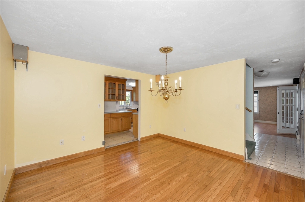 12-R Bayberry Ln