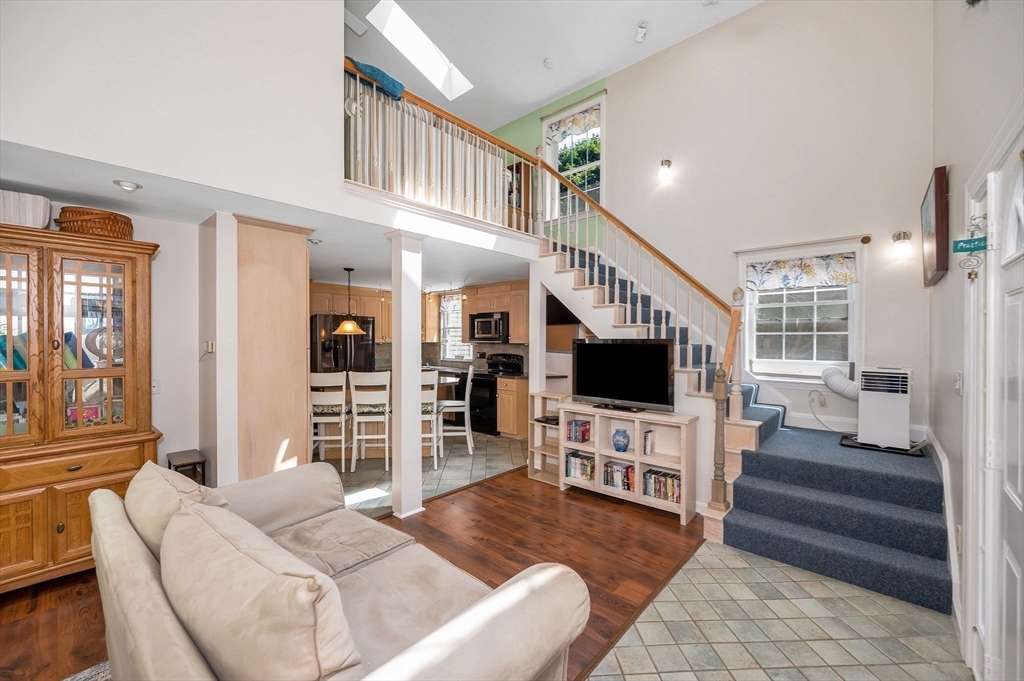 12-R Bayberry Ln