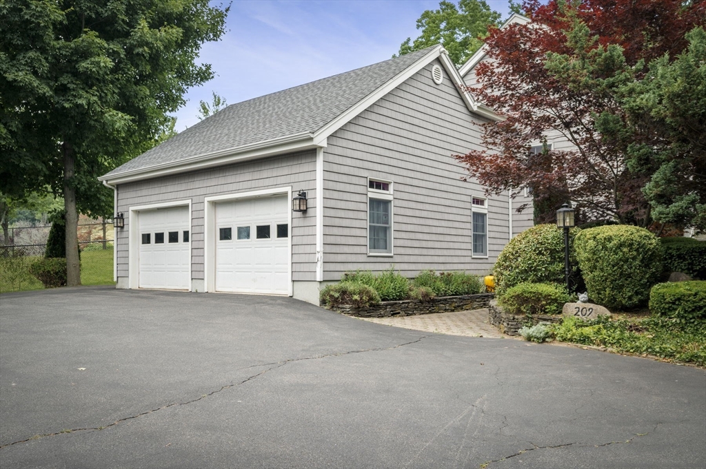 209 Maple Street