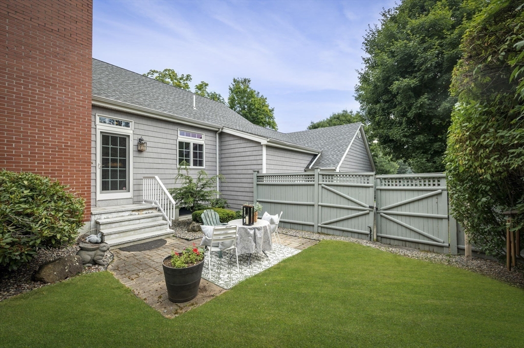 209 Maple Street