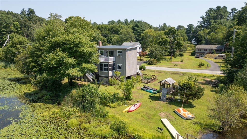 63 River St
