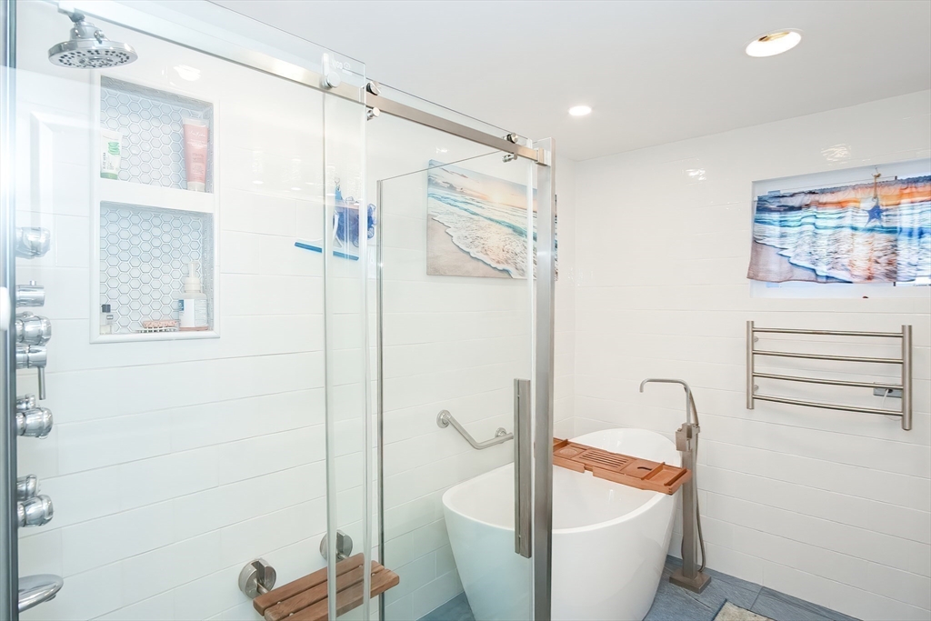 87A Crystal Ave