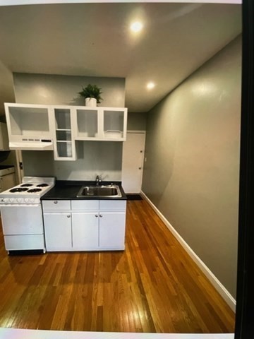 81 Cabot St # 3F