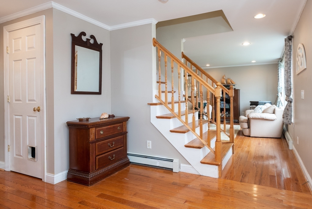 9 Bunker Hill Road