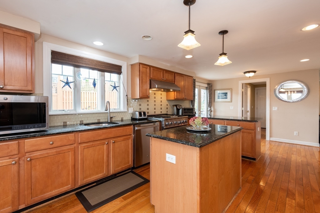 9 Bunker Hill Road