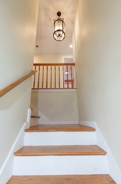 9 Bunker Hill Road