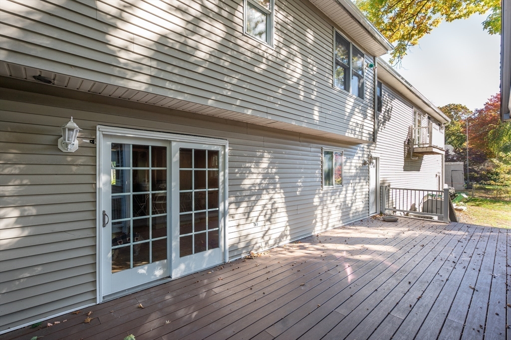 24 William Ave