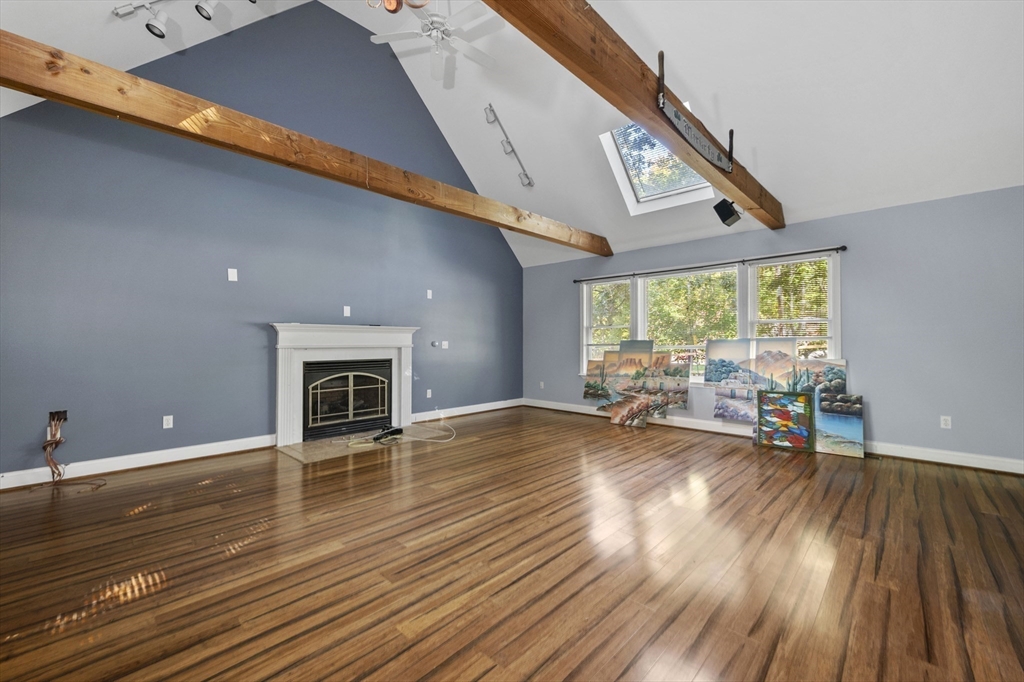 24 William Ave