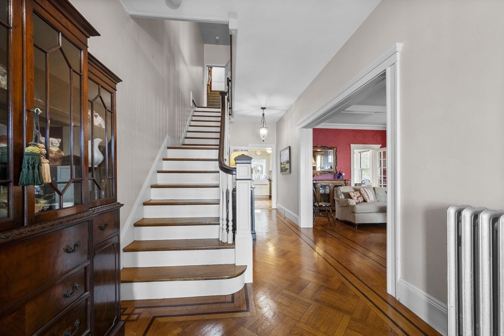 450 Lafayette St