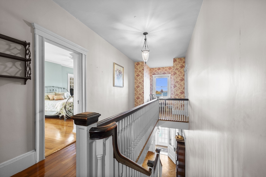 450 Lafayette St