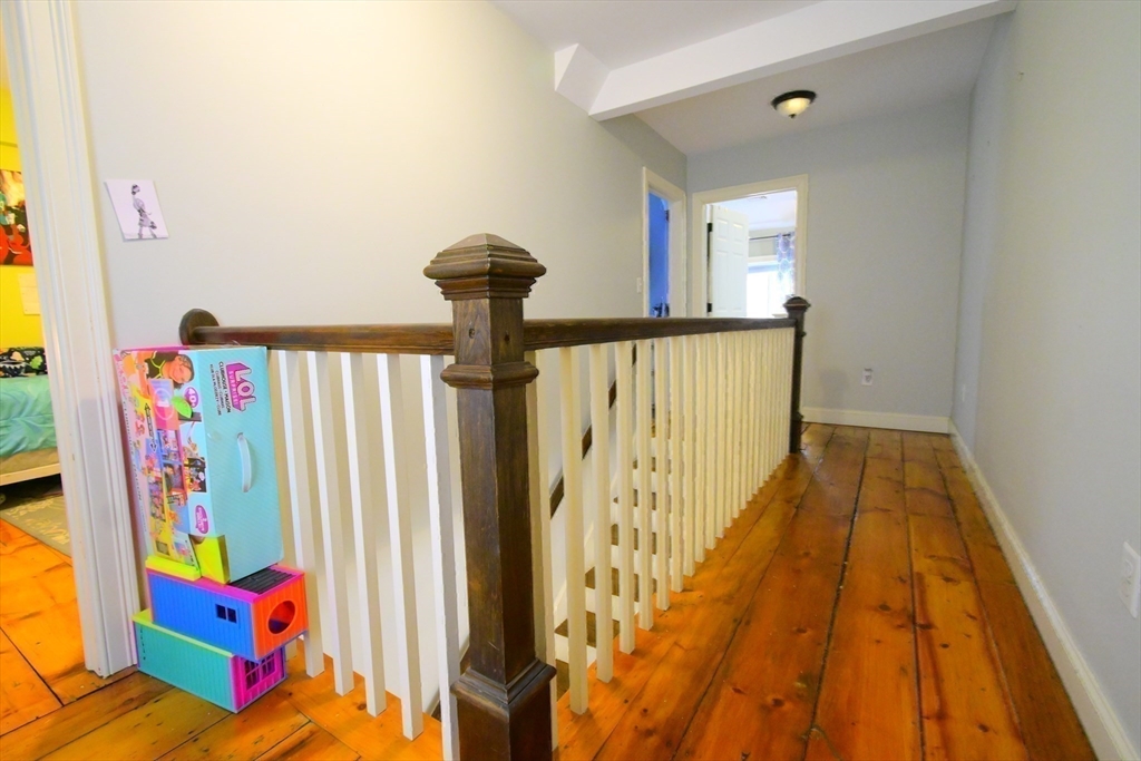 24 Estes St