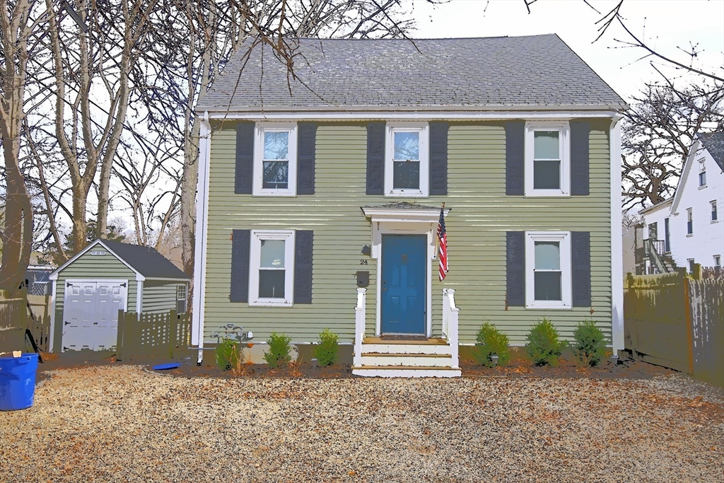 24 Estes St