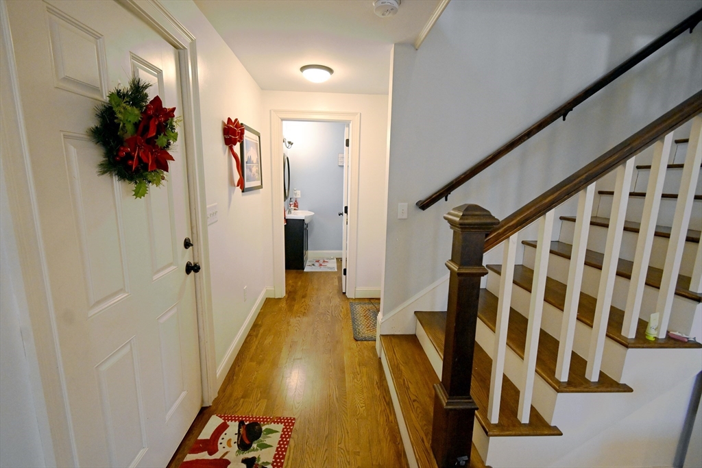 24 Estes St