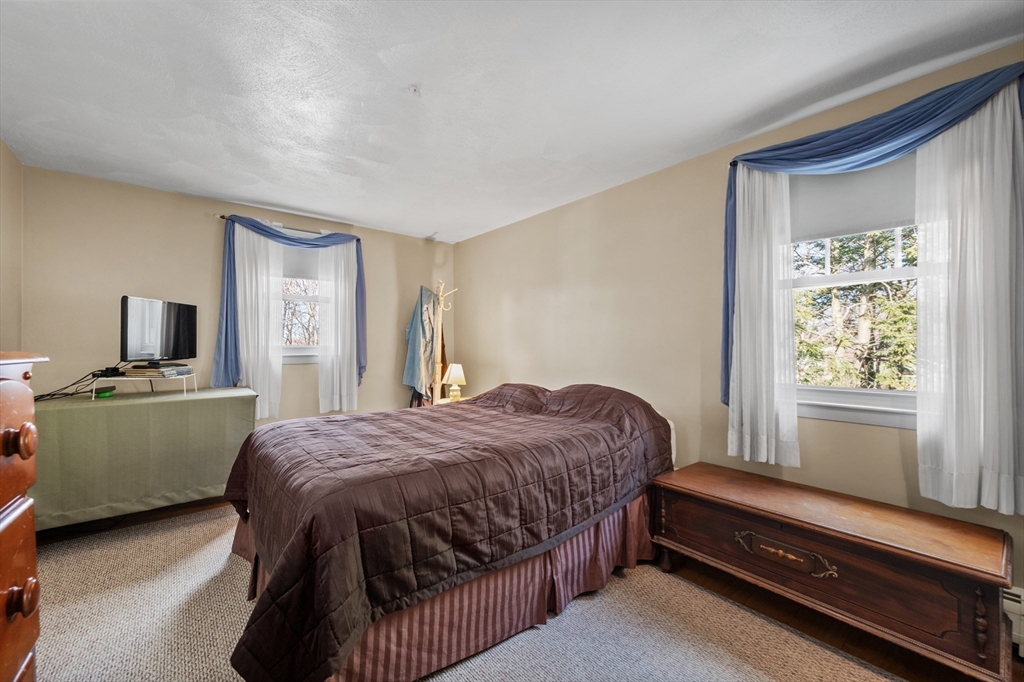 8-10 Stephanie Circle