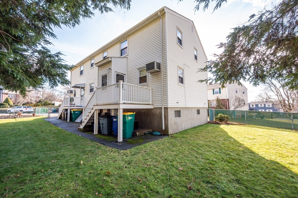 8-10 Stephanie Circle