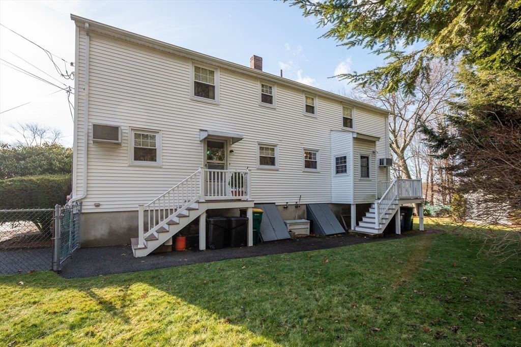 8-10 Stephanie Circle