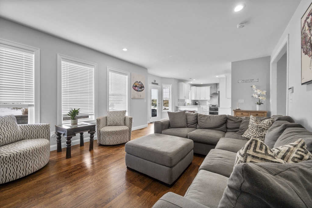43 Osborne Hill Dr