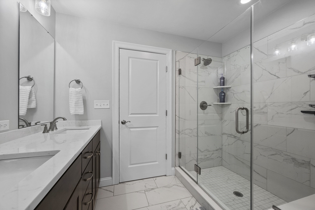43 Osborne Hill Dr